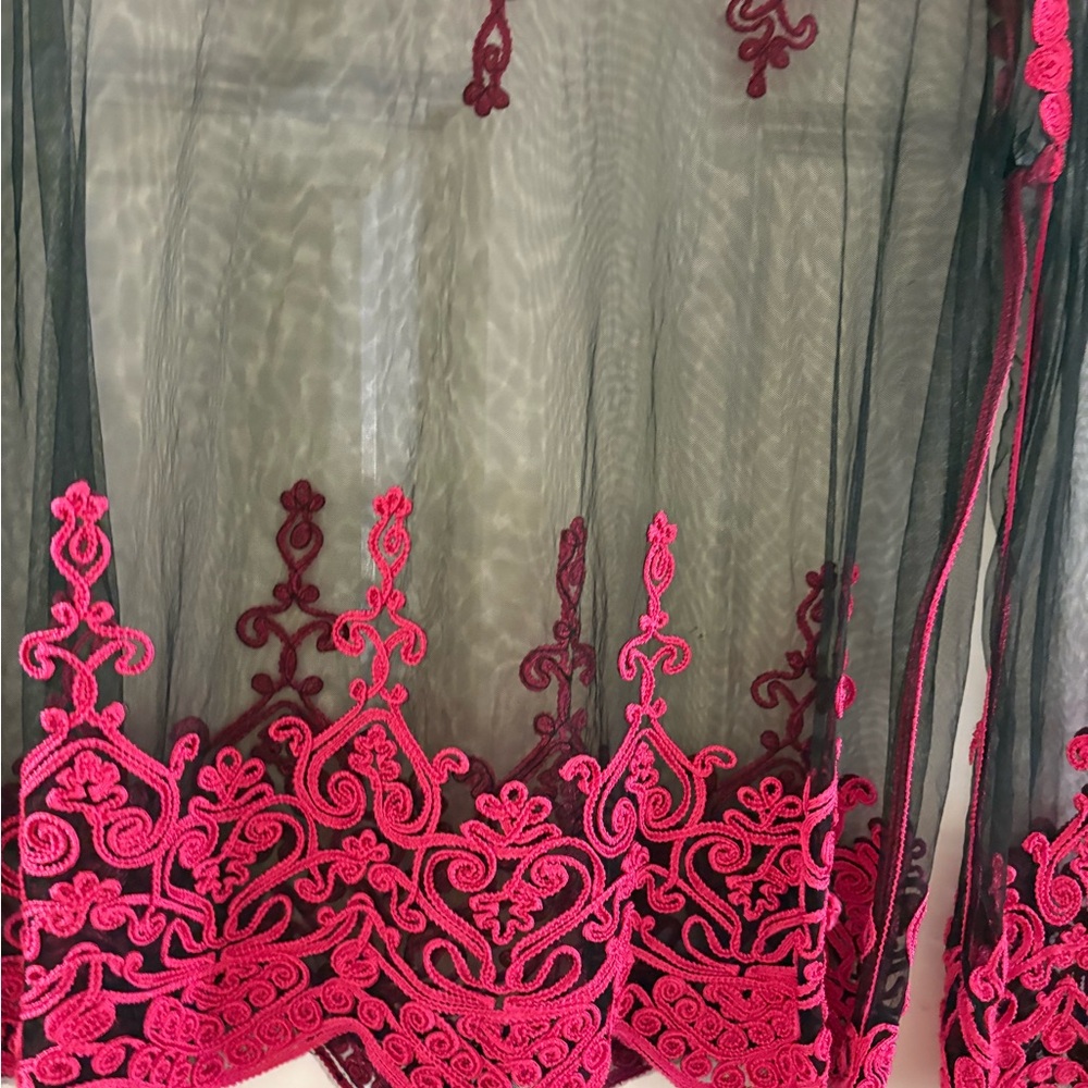 Elegant Pink sheer Lace Blouse - Picture 4 of 7